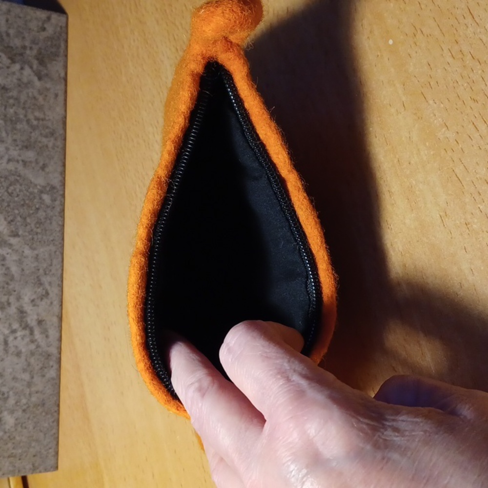 Felted Bag. - Picture 3 of 3